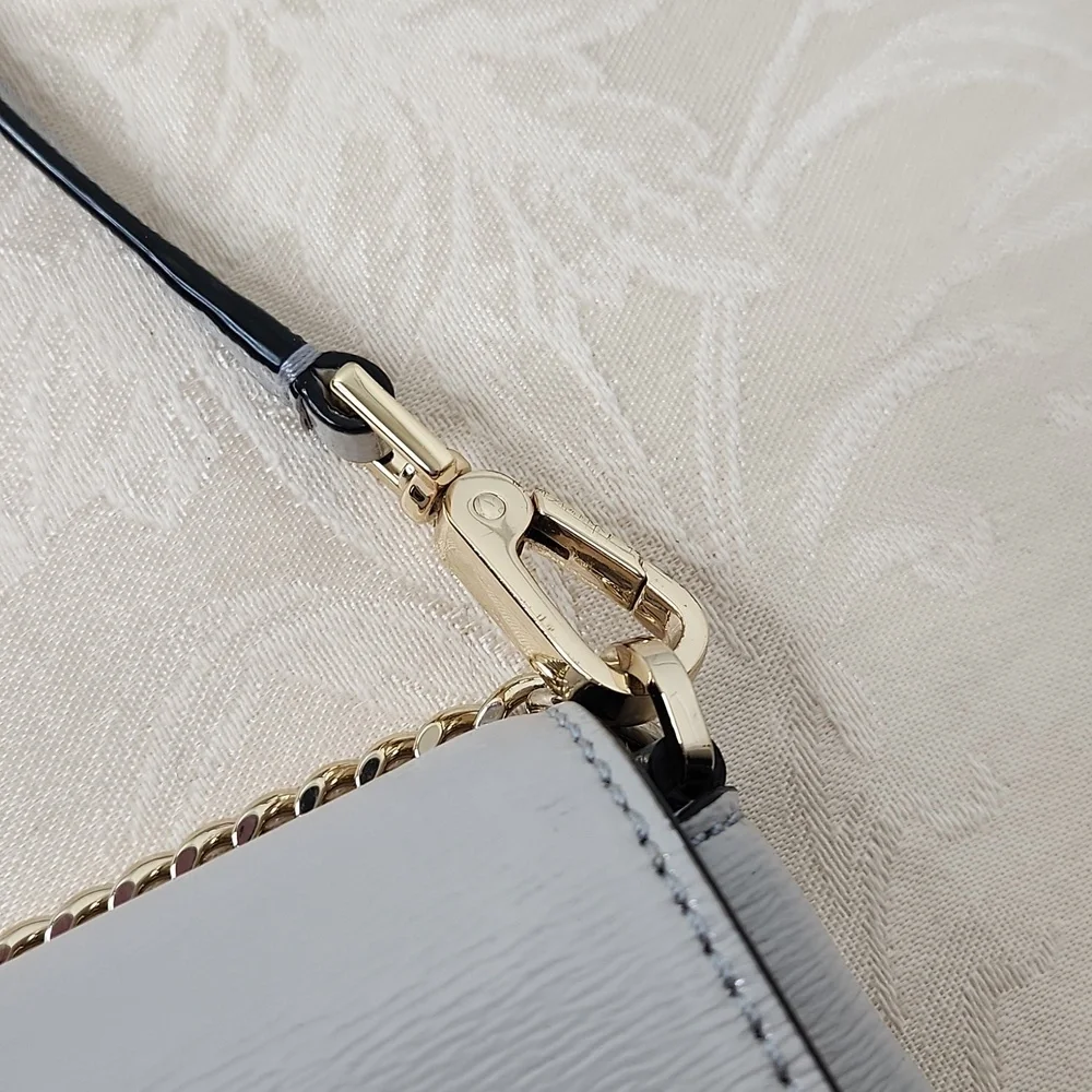 Kate Spade ♠️ carson gray patent leather with gold chain crossbody